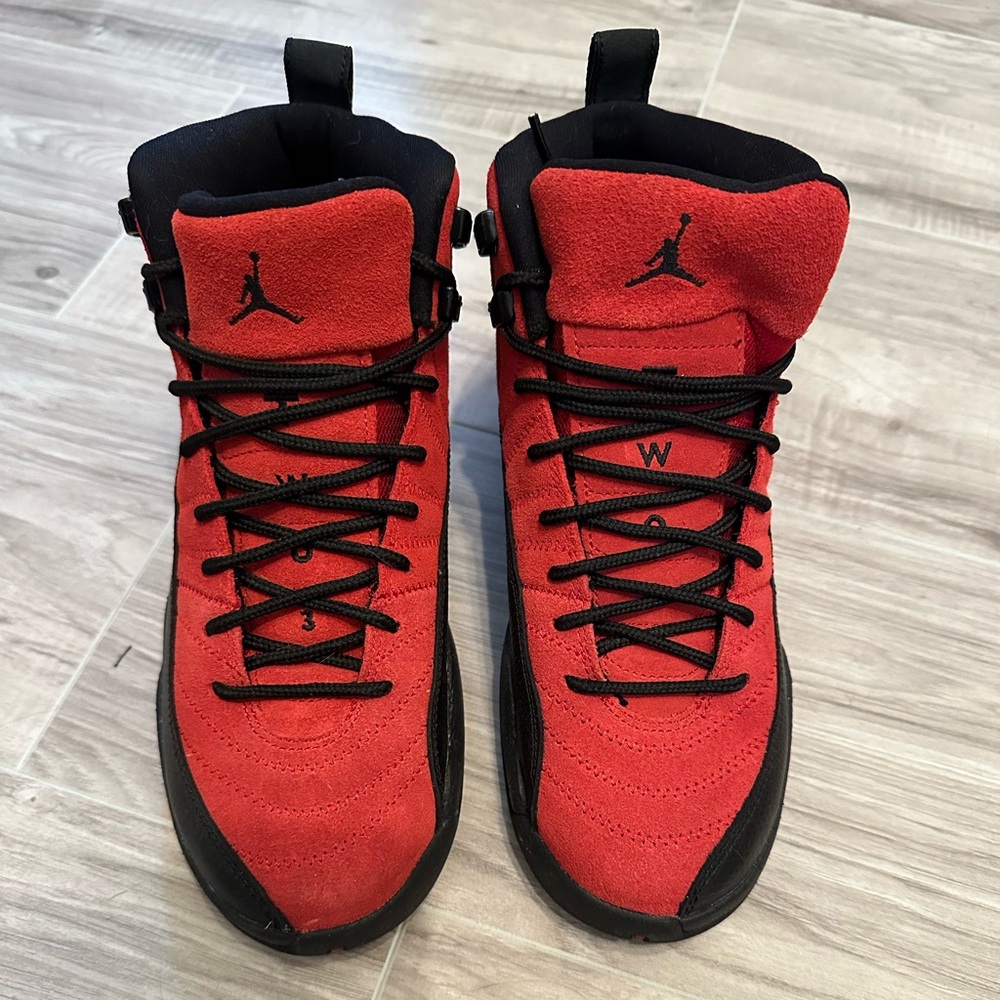 Worn once. Jordans women, kids, or men shoes